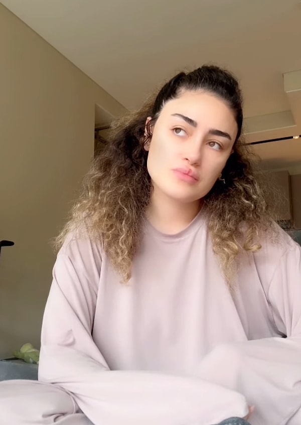 Boşanma Aşamasında Olduğu İddia Edilen Dilan Çıtak ''Kül'' Şarkısını Yeniden Yorumlayarak Duygulandırdı 3 bosanma asamasinda oldugu iddia edilen dilan citak kul sarkisini yeniden yorumlayarak duygulandirdi 2 zcMNgsYL