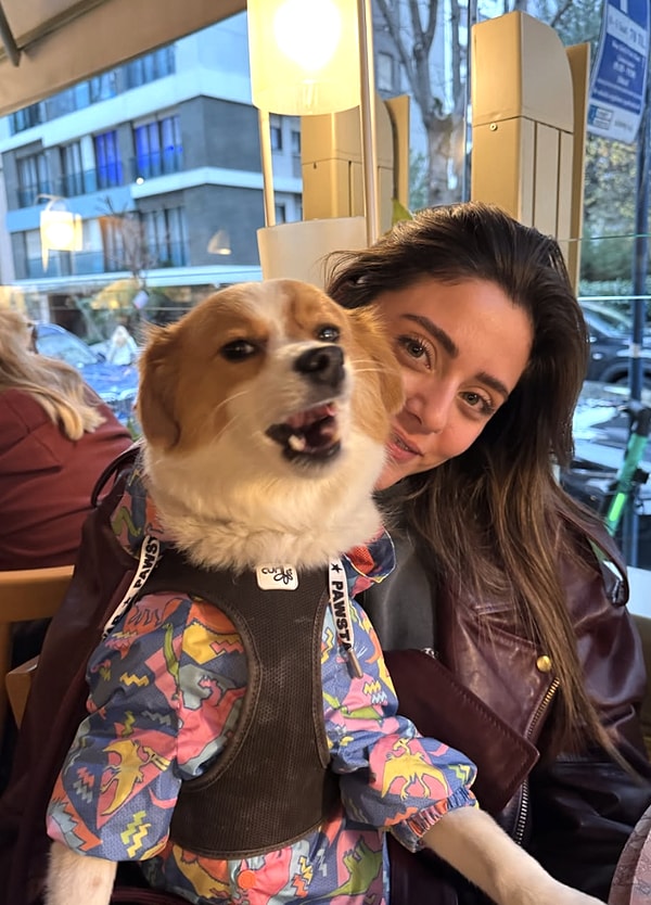 Evlilik Sinyali mi? Kızılcık Şerbeti'nin Doğa'sı Sıla Türkoğlu Sevgilisi Ata Ayyıldız'ı Ailesiyle Tanıştırdı 6 evlilik sinyali mi kizilcik serbetinin dogasi sila turkoglu sevgilisi ata ayyildizi ailesiyle tanistirdi 5