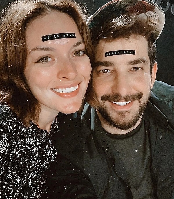 Ezgi Mola'nın Bir Süredir Küs Olduğu Eski Dostu Enis Arıkan Hakkındaki Sözleri Bir Hayli Samimiyetsiz Bulundu! 2 ezgi molanin bir suredir kus oldugu eski dostu enis arikan hakkindaki sozleri bir hayli pc3Fmcus