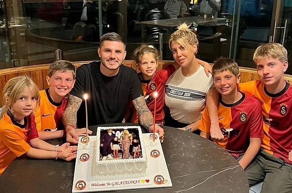 İşleri Çirkinleştirmeye Kararlı Olan Wanda Nara'dan Icardi Hakkında Şok Şiddet İddiası! 6 isleri cirkinlestirmeye kararli olan wanda naradan icardi hakkinda sok siddet iddiasi 5 7J7VqjBS