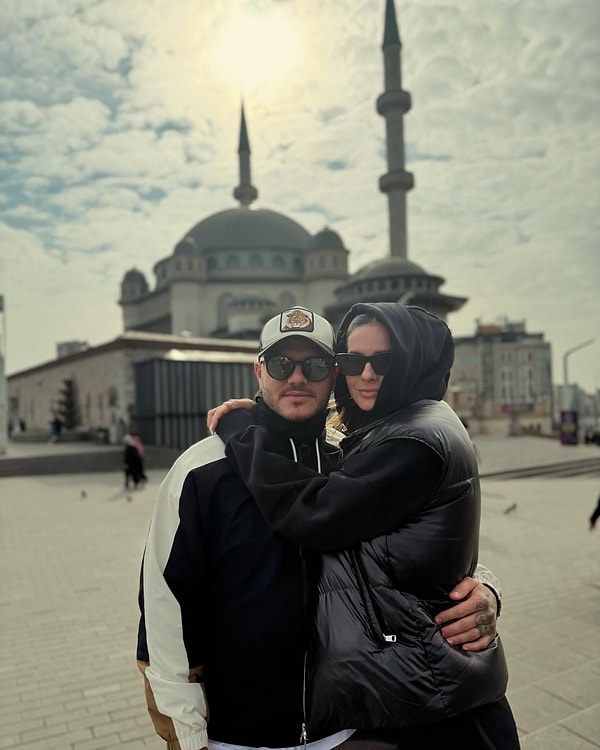 Mauro Icardi'nin Sevgilisi China Suarez'le Oturduğu Bank Google Haritalar'a Eklendi 2 mauro icardinin sevgilisi china suarezle oturdugu bank google haritalara eklendi 1 bLuFDkRG
