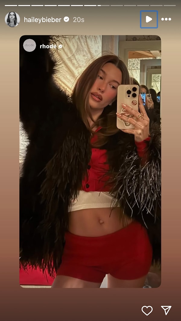 Millie'nin Abartılı Saçından Adriana'nın Podyum Hazırlığına 1 Mart'ta Yabancı Ünlülerin Instagram Paylaşımları 2 millienin abartili sacindan adriananin podyum hazirligina 1 martta yabanci unlulerin instagram paylasimlari 1 21DmQ4SX