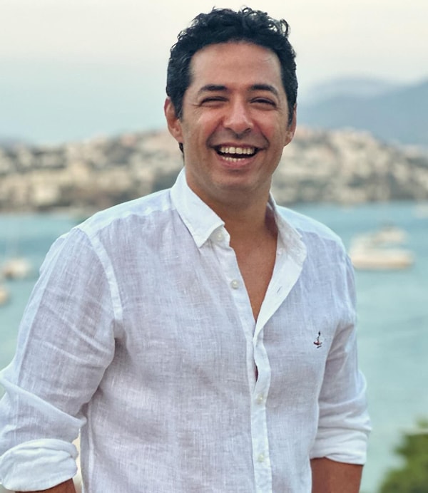 Öğrencilerin Tutuklanmasına Sessiz Kalamayan Mert Fırat, Hukukun Tarafsız İşlemesi Gerektiğinin Altını Çizdi 1 ogrencilerin tutuklanmasina sessiz kalamayan mert firat hukukun tarafsiz islemesi gerektiginin altini cizdi 0 ZuRDl2SW