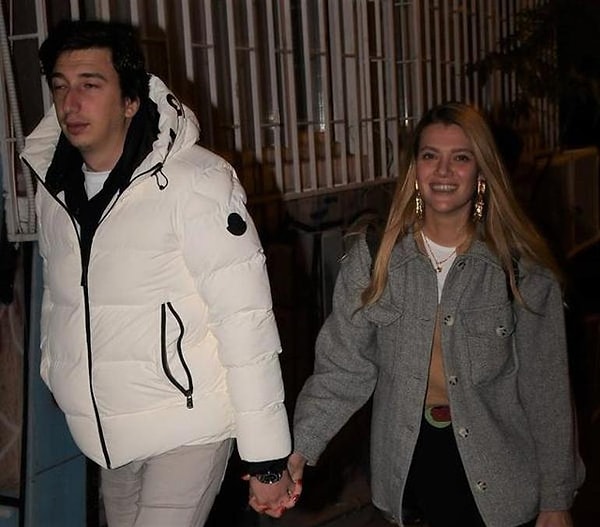 Şakir Paşa Ailesi'nin Sümbül'ü Helin Kandemir'in Yeni Sevgilisi Celal Can Algül Tanıdık Çıktı 5 sakir pasa ailesinin sumbulu helin kandemirin yeni sevgilisi celal can algul tanidik cikti 4 Jcl8a7YU