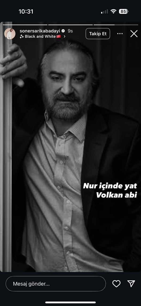 Sanat Camiası Yasa Boğuldu: Ünlü İsimlerden Kuzeyin Oğlu Volkan Konak'a Son Veda 16 sanat camiasi yasa boguldu unlu isimlerden kuzeyin oglu volkan konaka son veda 15 bQfhyjgm