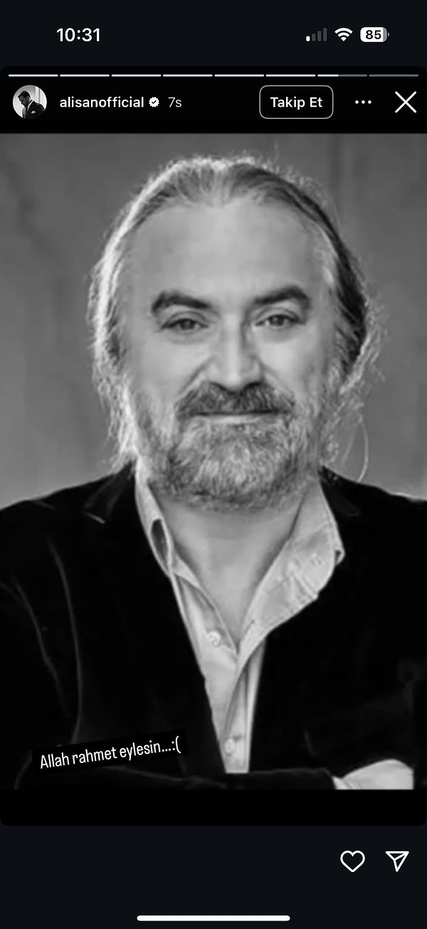 Sanat Camiası Yasa Boğuldu: Ünlü İsimlerden Kuzeyin Oğlu Volkan Konak'a Son Veda 17 sanat camiasi yasa boguldu unlu isimlerden kuzeyin oglu volkan konaka son veda 16 qh2pR699