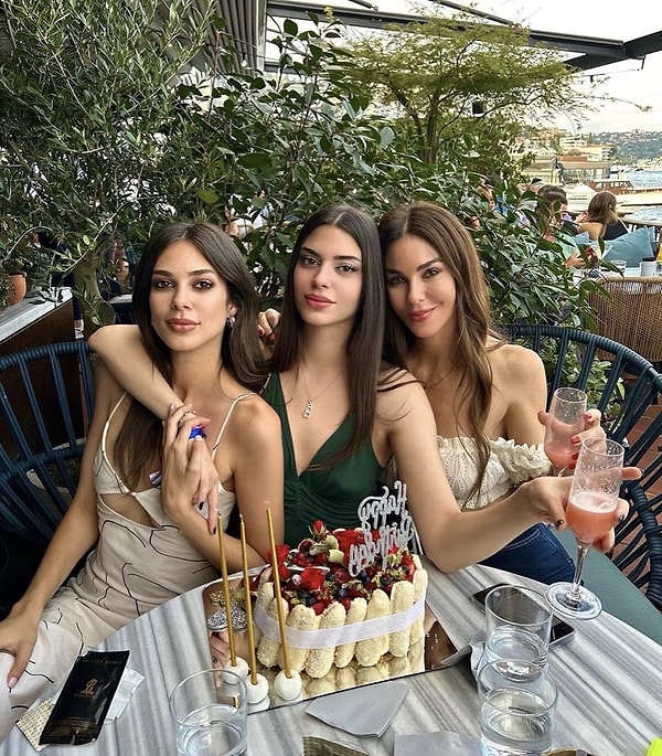 "Sevgilim Olmak İsteyen CV Atsın" Diyen Derin Talu'nun Kriterleri ve Konuşma Şekli Dillere Fena Düştü! 1 sevgilim olmak isteyen cv atsin diyen derin talunun kriterleri ve konusma sekli dillere fena AwhArcZU