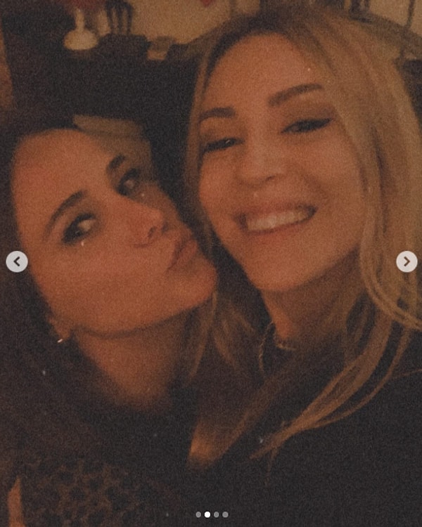 Sinem Kobal Yediği İçtiği Ayrı Gitmediği Dostu Burçin Terzioğlu'nun Doğum Gününü Yepyeni Karelerle Kutladı! 4 sinem kobal yedigi ictigi ayri gitmedigi dostu burcin terzioglunun dogum gununu yepyeni karelerle kutladi j9lw1Gvn