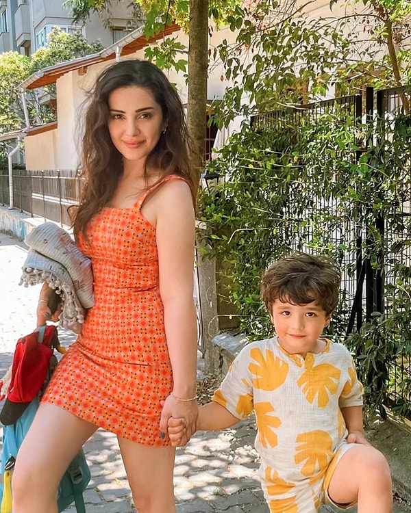 Tepki Çekmişlerdi: Komedyen Özgür Turhan ve Eşi Deniz Bağdaş Boşanmanın Ardından Açıklamalarda Bulundu! 7 tepki cekmislerdi komedyen ozgur turhan ve esi deniz bagdas bosanmanin ardindan aciklamalarda bulundu 6 Ca4sXCO6