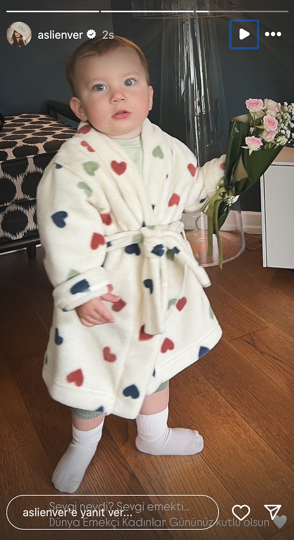 Uykusuz Gülçin'den Aslı Enver'in Kızı Elay'a 8 Mart'ta Ünlülerin Instagram Paylaşımları 1 uykusuz gulcinden asli enverin kizi elaya 8 martta unlulerin instagram paylasimlari 0 OFHw8vFc