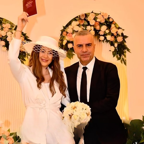 21 Yaş Küçük Aşkıyla Evlenen Berdan Mardini, Çiçek Bahçesinde Çekilen Aşk Pozlarını Ardı Ardına Paylaştı 2 21 yas kucuk askiyla evlenen berdan mardini cicek bahcesinde cekilen ask pozlarini ardi ardina ctafNqTF