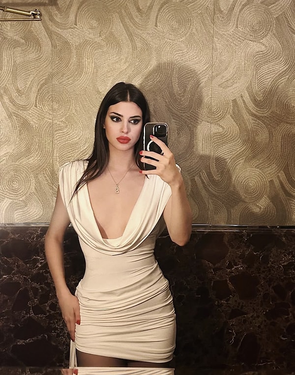 Derin Talu Kimdir, Kaç Yaşında? Defne Samyeli'nin Kızı Derin Talu Hakkında Merak Edilenler 1 derin talu kimdir kac yasinda defne samyelinin kizi derin talu hakkinda merak edilenler 0 Qu2gD27b