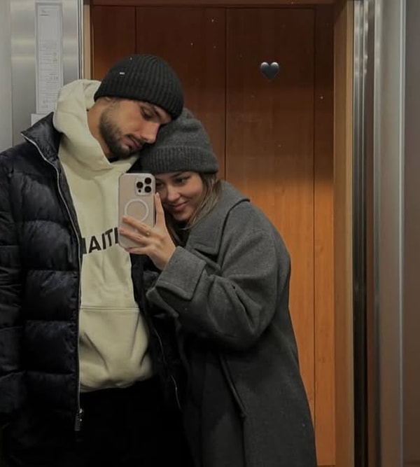 Galatasaray'ın Futbolcusu Ahmed Kutucu ile Kameralara Yakalanan Influencer Asena Atalar'ın Tavrı Dile Düştü 1 galatasarayin futbolcusu ahmed kutucu ile kameralara yakalanan influencer asena atalarin tavri dile dustu 0 kaIuzsrf