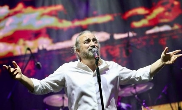 Kalp Krizinden Ölen Volkan Konak'ın Son Anlarında Yanında Olan İsim Anlattı: "Nasıl Bilebilirdim..." 1 kalp krizinden olen volkan konakin son anlarinda yaninda olan isim anlatti nasil bilebilirdim 0