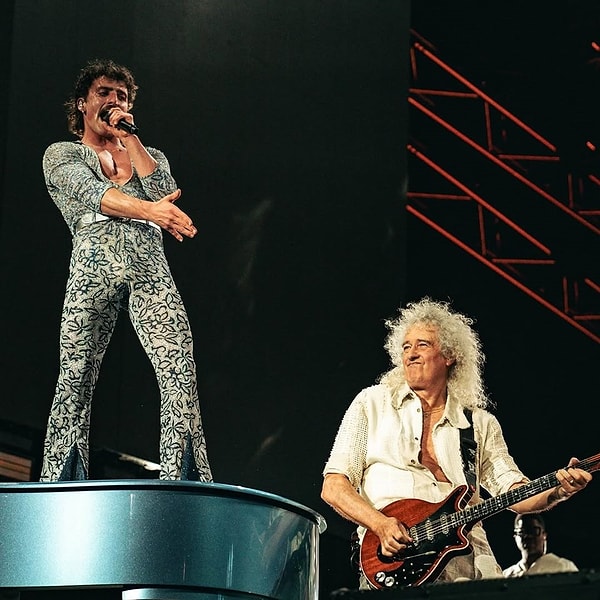 Kısmi Felç Geçirmişti: Queen'in Gitaristi Brian May, Sağlık Problemlerini Atlatıp Hayranlarıyla Buluştu 3 kismi felc gecirmisti queenin gitaristi brian may saglik problemlerini atlatip hayranlariyla bulustu 2 juTZ8lyI