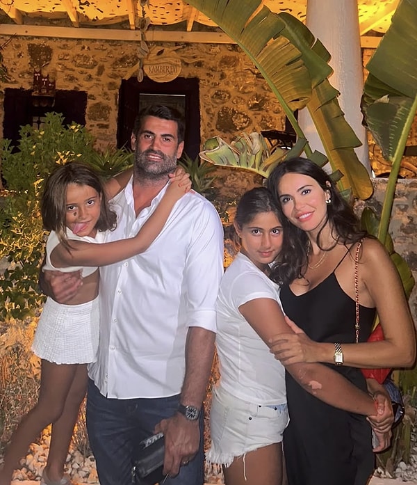 Kızların Adı Neden Y Harfi ile Başlıyor? Volkan ve Zeynep Demirel'in İsim Takıntısının Sebebi Ortaya Çıktı! 2 kizlarin adi neden y harfi ile basliyor volkan ve zeynep demirelin isim takintisinin sebebi Ol1MGvPj