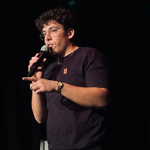 Komedyen Yunus Yılmaz, Boykot Çağrısında Bulunduğu İçin Oyunlarının İptal Edildiğini Açıkladı! 2 komedyen yunus yilmaz boykot cagrisinda bulundugu icin oyunlarinin iptal edildigini acikladi 1 H4ayYggz