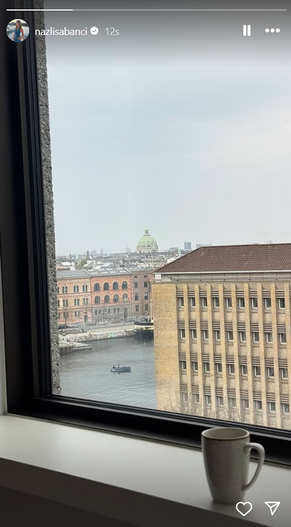 nesrin cavadzadenin ciceklerinden partileyen afra saracogluna 22 nisanda unlulerin instagram hikayeleri 10 CW37PTT4