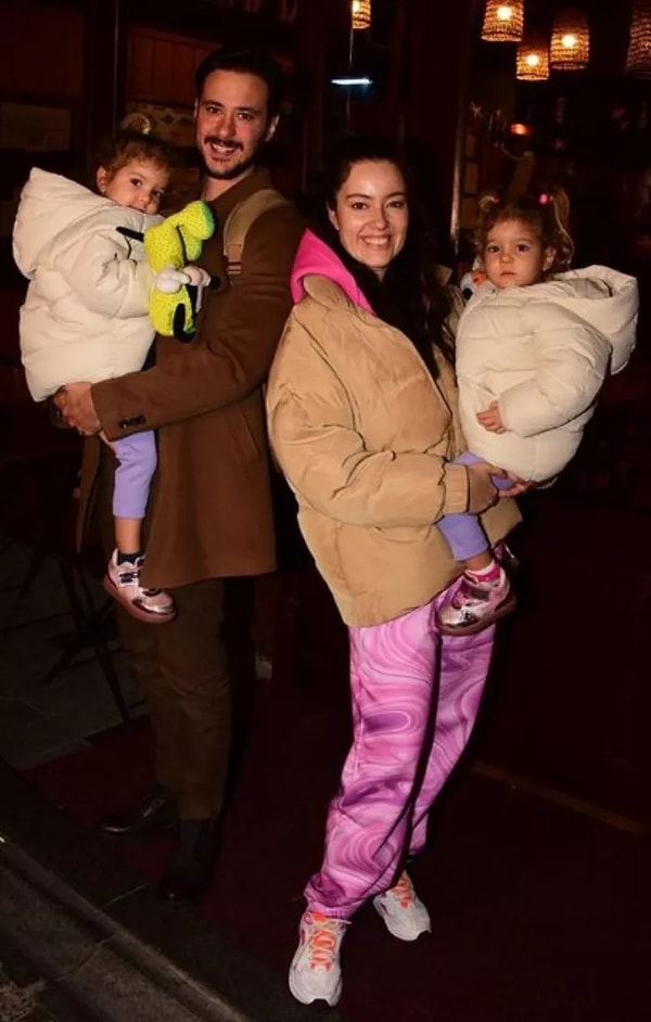 Pelin Akil ve Anıl Altan Çiftinden Şaşırtan Hamle: "Boşanıyorlar" Deniyordu, Paylaşım Her Şeyi Değiştirdi 3 pelin akil ve anil altan ciftinden sasirtan hamle bosaniyorlar deniyordu paylasim her seyi degistirdi U5iMvkc3