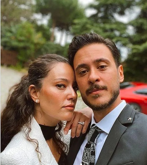 Pelin Akil ve Anıl Altan Çiftinden Şaşırtan Hamle: "Boşanıyorlar" Deniyordu, Paylaşım Her Şeyi Değiştirdi 1 pelin akil ve anil altan ciftinden sasirtan hamle bosaniyorlar deniyordu paylasim her seyi degistirdi W4U6QmAN