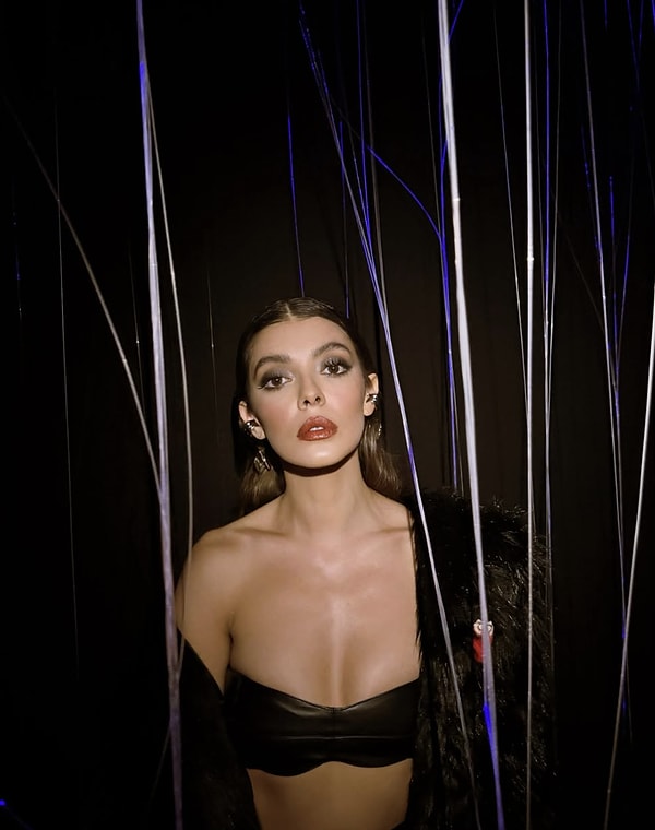 Selin Şekerci Hastalandı, "Covid'e El Öptüren Bir Salgın" Diyerek Son Halini Paylaştı 2 selin sekerci hastalandi covide el opturen bir salgin diyerek son halini paylasti 1 aRsQZyf5