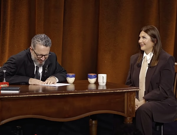 Sibel Can'ın "Kazandığınız İlk Parayla Ne Almıştınız?" Sorusuna Verdiği Cevap Sinir Krizi Geçirtti! 2 sibel canin kazandiginiz ilk parayla ne almistiniz sorusuna verdigi cevap sinir krizi gecirtti 1 di1Ulm6b