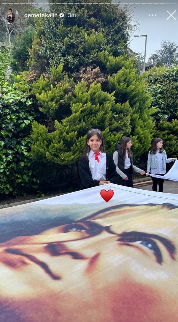 unlu isimlerin 23 nisan ulusal egemenlik ve cocuk bayraminda yaptigi paylasimlar 24 9C3qWQ4Q