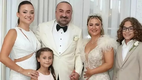 Volkan Konak’ın 35 Yıllık Eşi Selma Konak’tan Günler Sonra Gelen Duygusal Veda Mesajı 3 volkan konakin 35 yillik esi selma konaktan gunler sonra gelen duygusal veda mesaji 2 KsSVAv1L