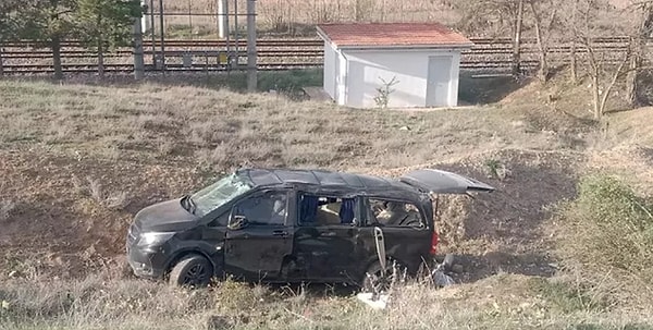 Yoğun Bakımdaydı: Trafik Kazası Geçiren Berk Atan'ın Sağlık Durumu 2 yogun bakimdaydi trafik kazasi geciren berk atanin saglik durumu 1 9HlwKem2