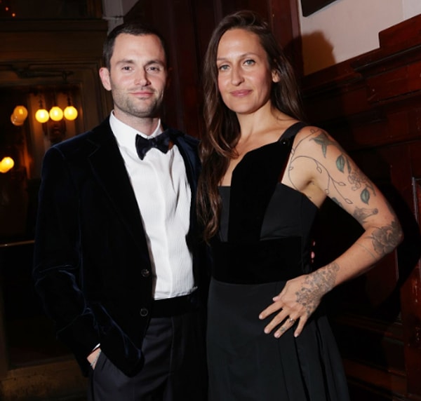 you dizisinde joe karakterini canlandiran penn badgleyden ikiz bebek mujdesi geldi 2 Obaybuny