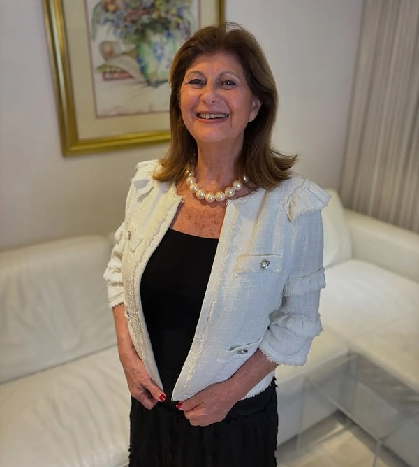 34 yillik evliligini bitirip gercek mutlulugu tanisma uygulamalarinda buldugunu soyleyen 70 yasindaki kadin 1 PVJccfe4