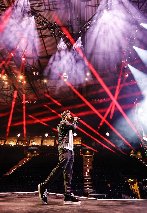 Annesini Toprağa Veren Megastar Tarkan Konserlerine Neden Devam Ettiğini Tüm Samimiyetiyle Açıkladı 2 annesini topraga veren megastar tarkan konserlerine neden devam ettigini tum samimiyetiyle acikladi 1 Q52JfaOt