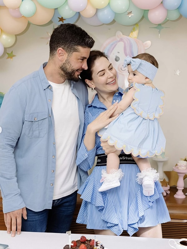 annesinin kopyasi berk oktayin kizi mira milenanin dogum gunu pozlarina begeni yagdi 3