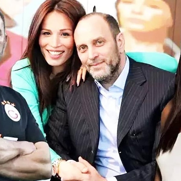 Aşk Üçgeni İddiası: Ünlü Manken Güzide Duran'ın Çekişmeli Boşanma Davasında Sürpriz Tanık! 1 ask ucgeni iddiasi unlu manken guzide duranin cekismeli bosanma davasinda surpriz tanik 0 HPJm4KbL