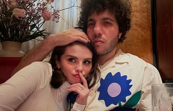 Bu Aşka İnandık, Hata mı Ettik? Benny Blanco'nun Selena Gomez'i OnlyFans'çı Arkadaşıyla Aldattığı İddia Edildi 1 bu aska inandik hata mi ettik benny blanconun selena gomezi onlyfansci arkadasiyla aldattigi iddia BrRgHfiv