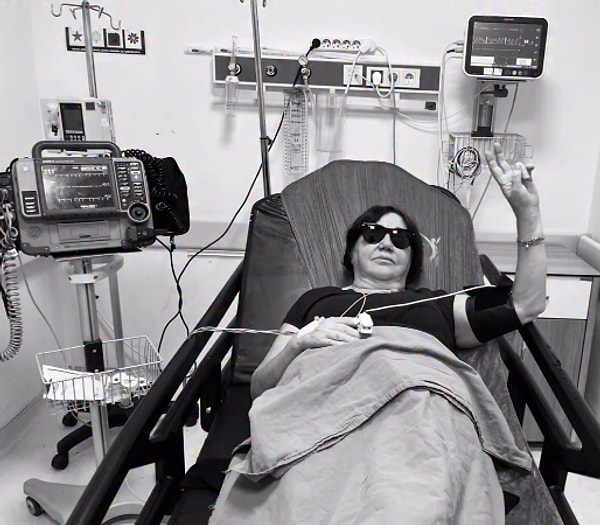 Daha Önce de Hastaneye Kaldırılan Nazan Öncel, Kalbine İki Stent Takıldığını Açıkladı! 3 daha once de hastaneye kaldirilan nazan oncel kalbine iki stent takildigini acikladi 2 MQ18zF1V