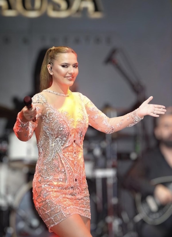 Demet Akalın Kimdir, Kaç Yaşında? Demet Akalın Kariyer Başlangıcı ve Özel Hayatı Hakkında Bilgiler 5 demet akalin kimdir kac yasinda demet akalin kariyer baslangici ve ozel hayati hakkinda bilgiler njsdl2lP