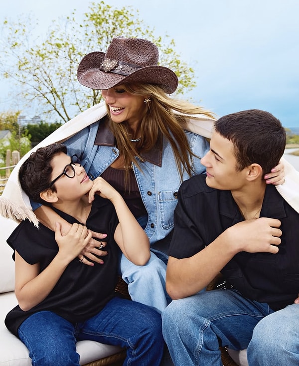 gokselle ayni doktora mi gidiyorlar cagla sikelin dozu kacmis dolgulariyla verdigi poz bu kim 8eUyMcAB