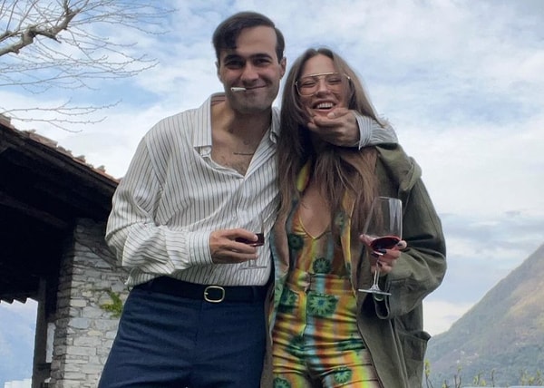Görülmemiş Bir Bıyık Modeli: Pala Remzi Lakabını Beğenmeyen Mert Demir'den Tuhaf İmaj Değişikliği! 1 gorulmemis bir biyik modeli pala remzi lakabini begenmeyen mert demirden tuhaf imaj degisikligi 0 XzHMfjh4