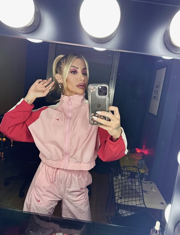 İrem Derici Kimdir, Kaç Yaşında? İrem Derici Kariyeri ve Özel Hayatı Hakkında Merak Edilenler 5 irem derici kimdir kac yasinda irem derici kariyeri ve ozel hayati hakkinda merak edilenler BFg9s9rk