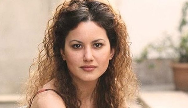 İş İnsanı Mustafa Semih Demirci ile Apar Topar Evlenen Yıldız Asyalı Düğün Yapmama Nedenini Açıkladı! 1 is insani mustafa semih demirci ile apar topar evlenen yildiz asyali dugun yapmama nedenini BVcOFtni