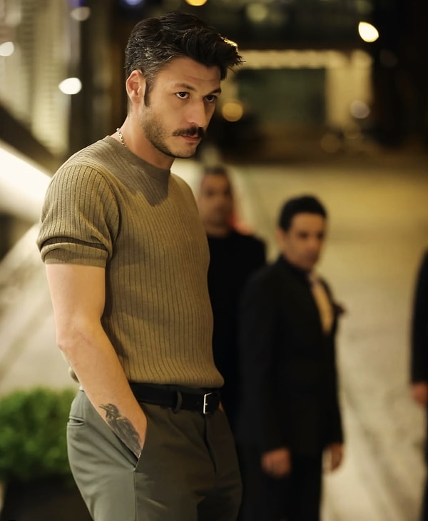 Kubilay Aka Kimdir, Kaç Yaşında? Kubilay Aka'nın Kariyeri ve Özel Hayatı Hakkında Merak Edilenler 2 kubilay aka kimdir kac yasinda kubilay akanin kariyeri ve ozel hayati hakkinda merak edilenler