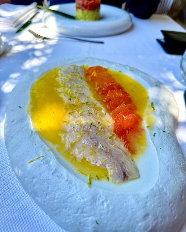 Lüks ve Pahalı Restoranların Masaya Geldiğinde Hayatı Sorgulatacak Göz Kanatan Sunumları 11 luks ve pahali restoranlarin masaya geldiginde hayati sorgulatacak goz kanatan sunumlari 10 6uFRTjRR