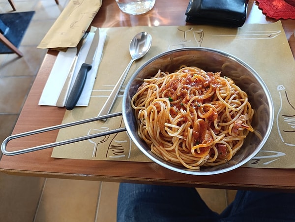 Lüks ve Pahalı Restoranların Masaya Geldiğinde Hayatı Sorgulatacak Göz Kanatan Sunumları 7 luks ve pahali restoranlarin masaya geldiginde hayati sorgulatacak goz kanatan sunumlari 6