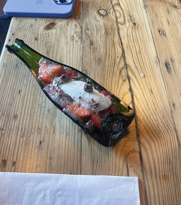 Lüks ve Pahalı Restoranların Masaya Geldiğinde Hayatı Sorgulatacak Göz Kanatan Sunumları 9 luks ve pahali restoranlarin masaya geldiginde hayati sorgulatacak goz kanatan sunumlari 8 BMYkvW4N