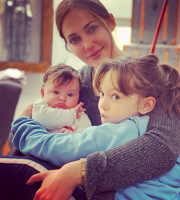 Meryem Uzerli Kimdir? Meryem Uzerli Kaç Yaşında ve Nereli? Evli mi, Kaç Çocuğu Var? 5 meryem uzerli kimdir meryem uzerli kac yasinda ve nereli evli mi kac cocugu var 6s3PtJgs