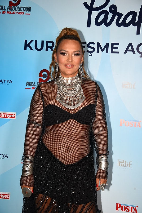Moda Uzmanı Konuştu: Demet Akalın, Cannes Kombiniyle Yerden Yere Vurulan Sinem Ünsal'a Hiç Acımadı! 3 moda uzmani konustu demet akalin cannes kombiniyle yerden yere vurulan sinem unsala hic acimadi keIvHwPJ
