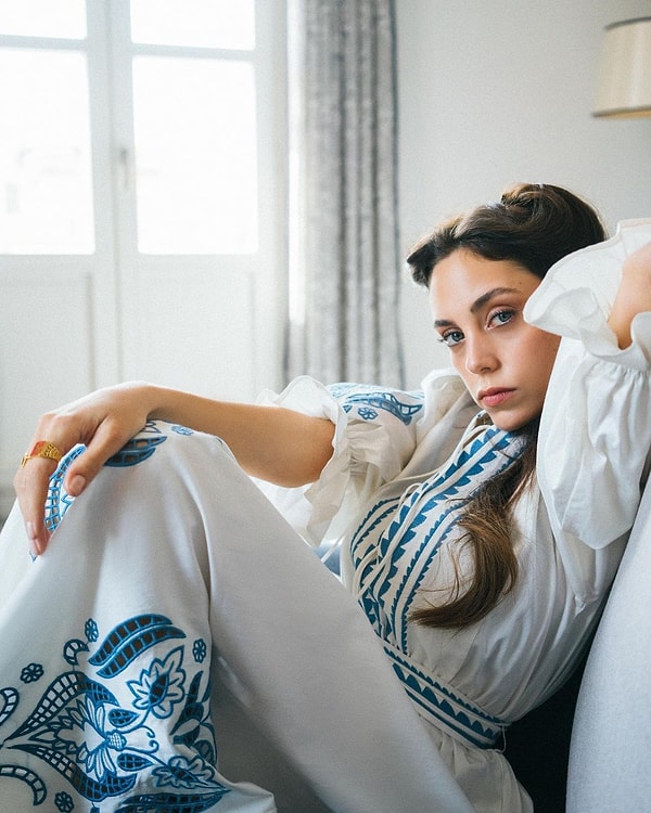 Öykü Karayel Kimdir? Can Bonomo'nun Eşi Öykü Karayel Kaç Yaşında ve Aslen Nereli? 1 oyku karayel kimdir can bonomonun esi oyku karayel kac yasinda ve aslen nereli 0 8mN4ppuh