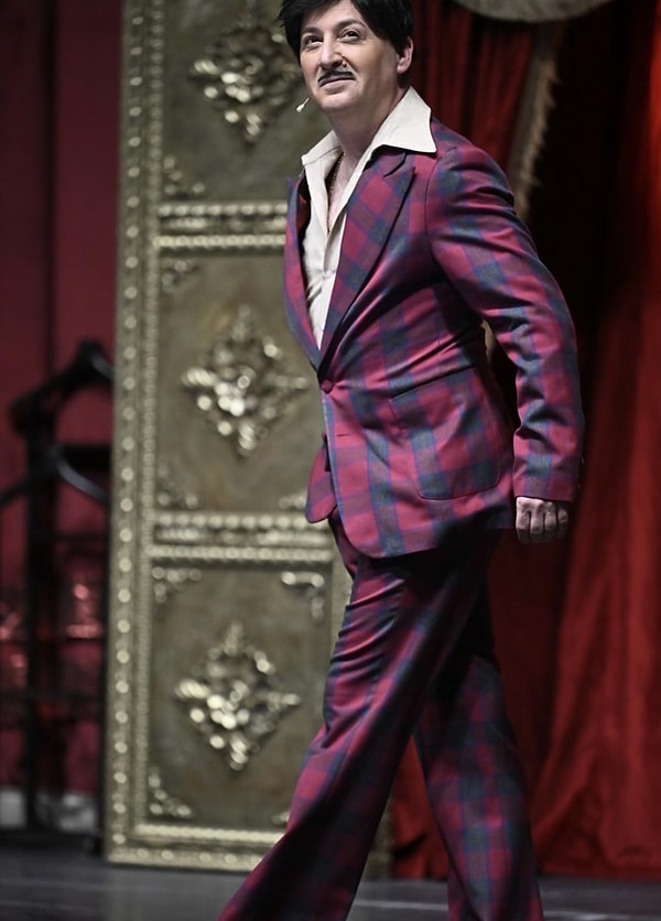 tolga cevikten uzen haber hastaligi nedeniyle gosterisini ertelemek zorunda kaldi 1 MakKk3ve