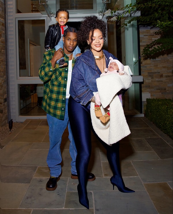 Yine Şarkı Yok Bebek Var: 2025 Met Gala'ya Karnı Burnunda Gelen Rihanna, 3. Çocuğuna Hamile Olduğunu Duyurdu! 2 yine sarki yok bebek var 2025 met galaya karni burnunda gelen rihanna 3 cocuguna 96fE8yCW